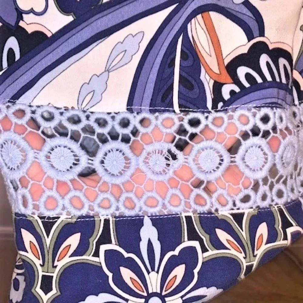 Crown & Ivy Blue/white paisley Crochet Peasant Blouse 1X‎